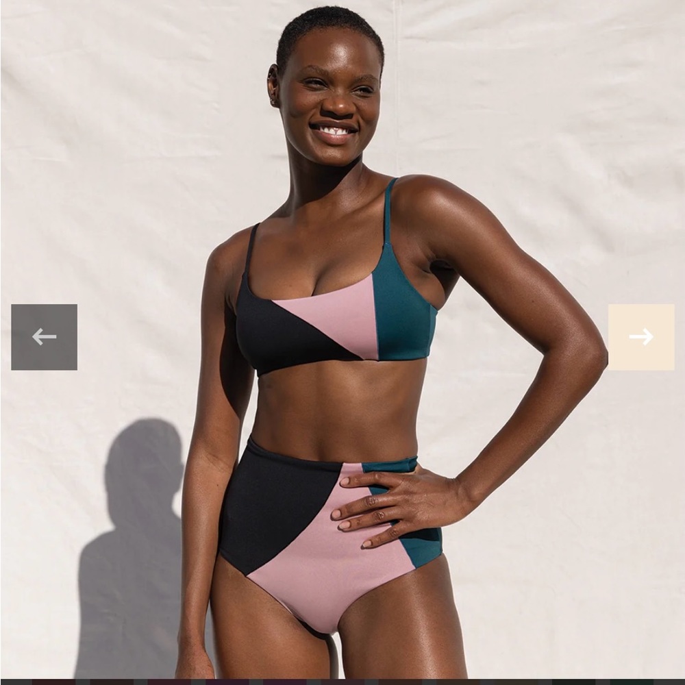 Left on Friday Pool Days Top + Hi Tide Bottom - Wipeout both size M